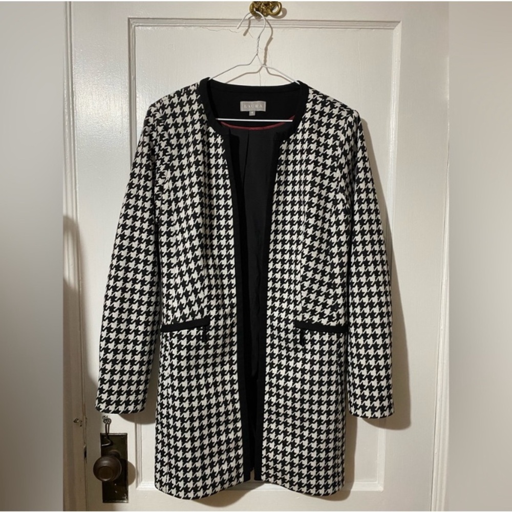 Women's Black and White Houndstooth Coat
